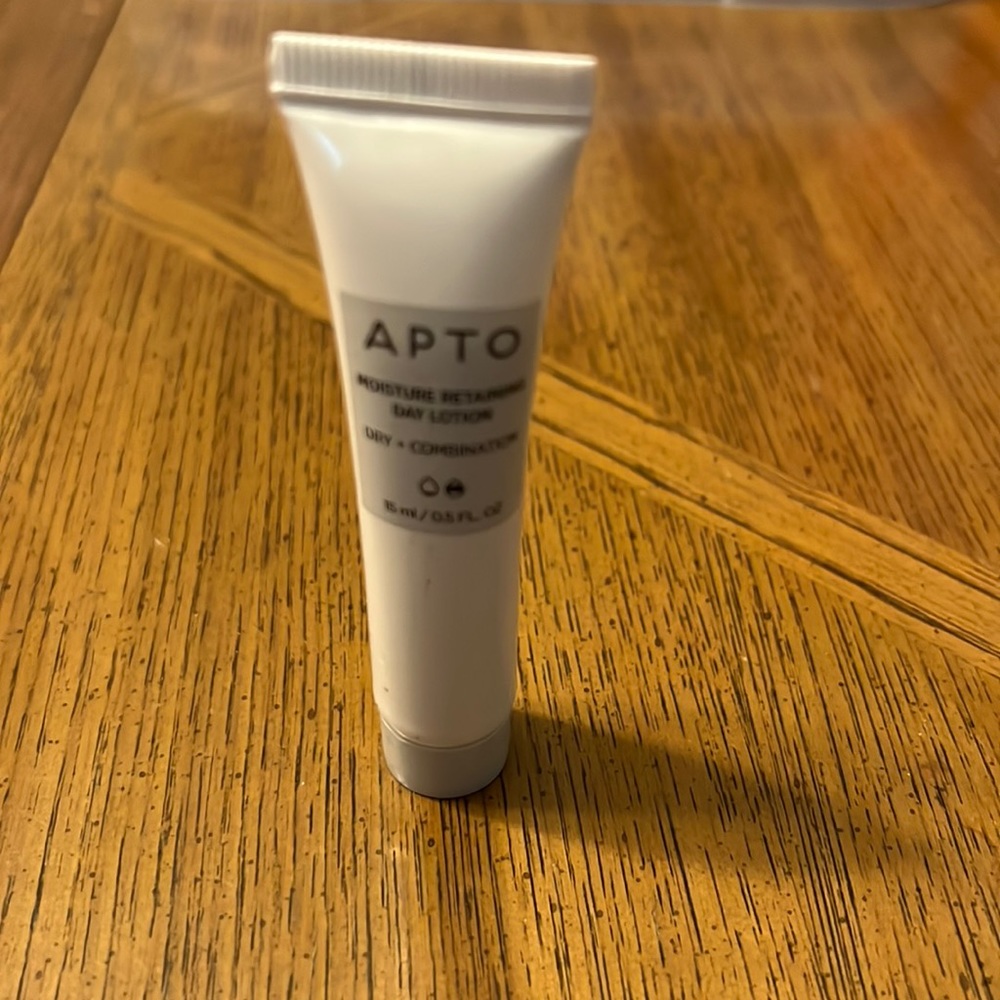 Moisture Retaining Day Lotion by APTO
